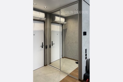 Встроенный зеркальный шкаф-купе в прихожую 03_26